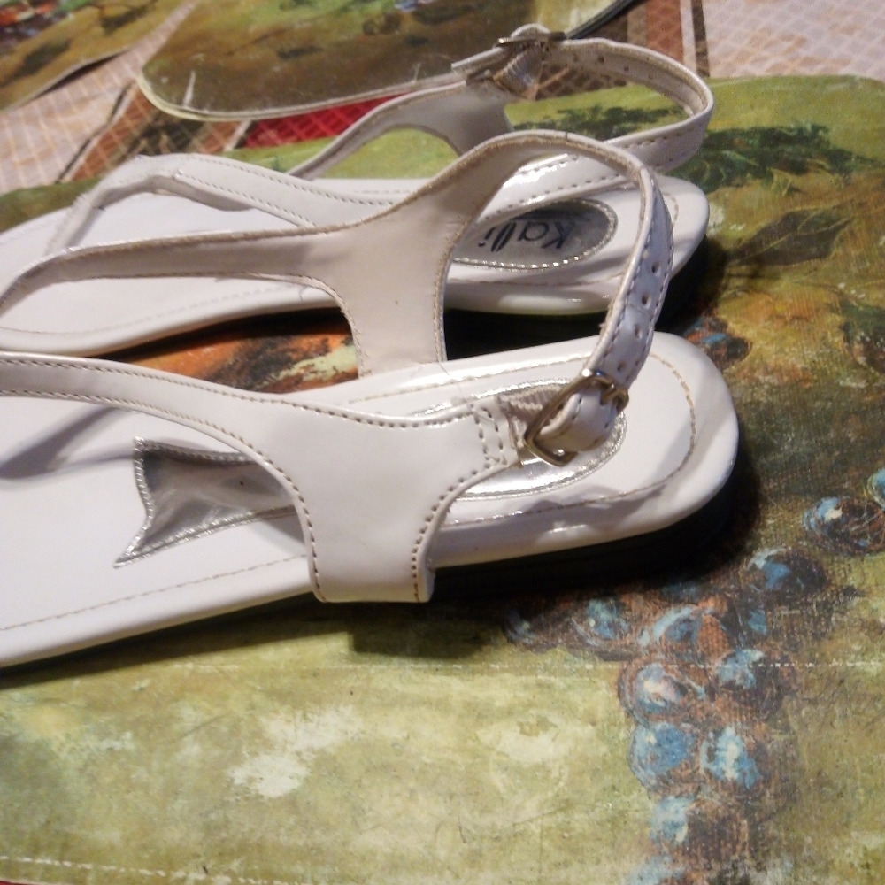 SIZE 9 KALI SANDALS - Picture 10 of 12